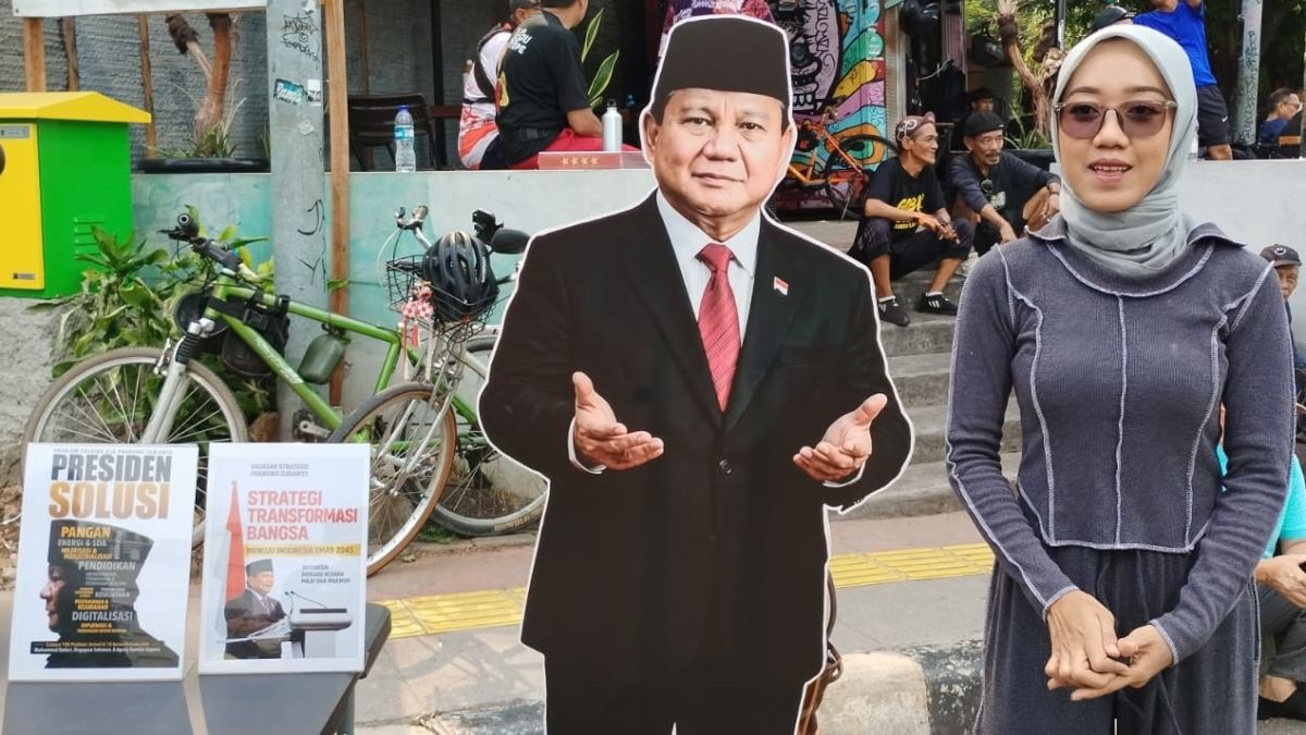 Buku Prabowo Dibagikan Gratis di CFD Thamrin, Warga Titip Pesan Tak Terduga