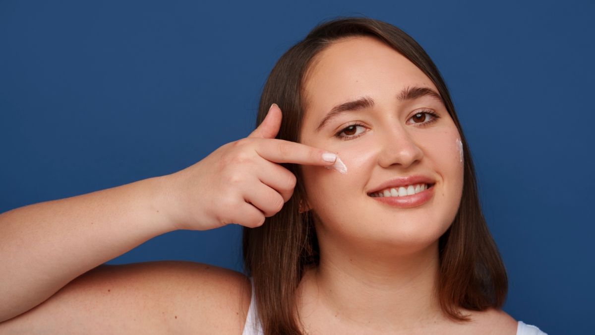 9 Rekomendasi Sunscreen Centella Asiatica untuk Kulit Sensitif Kemerahan