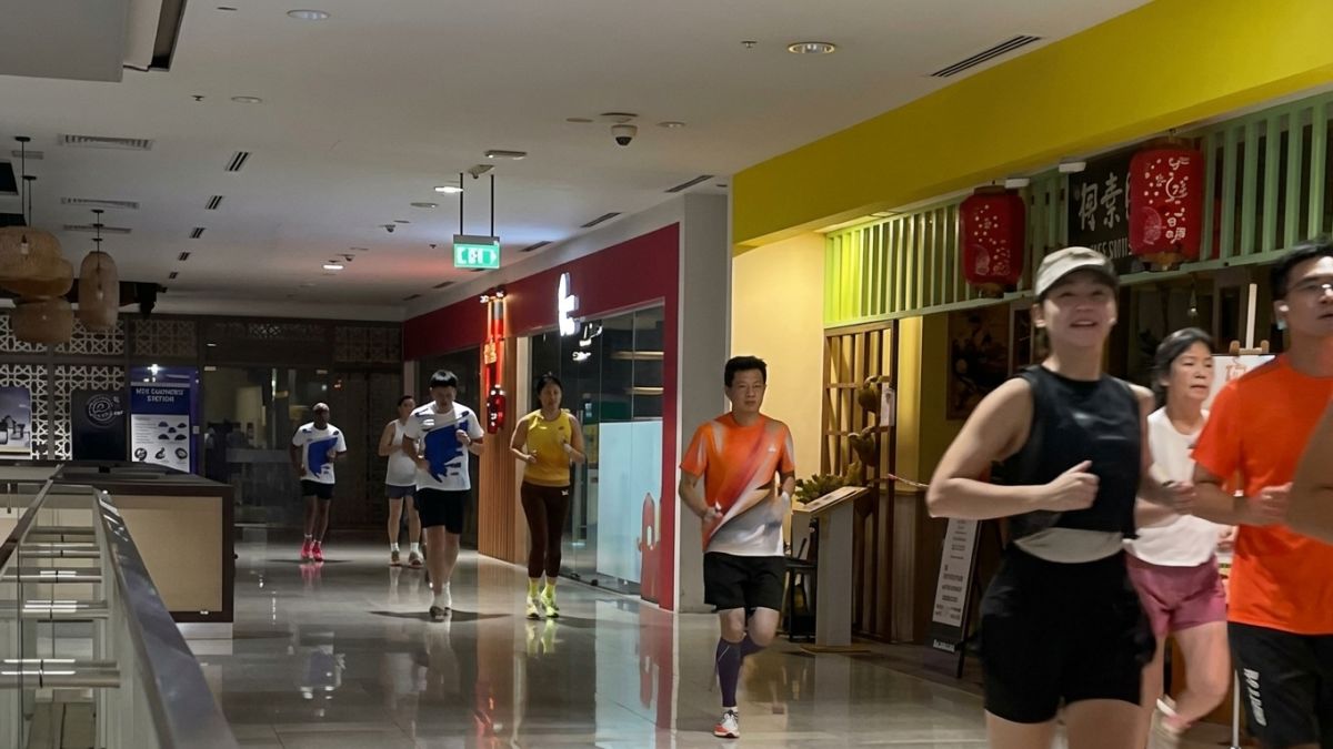 Viral Pelari Singapura Jogging di Mall Imbas Udara Buruk karena Kebakaran Hutan Indonesia