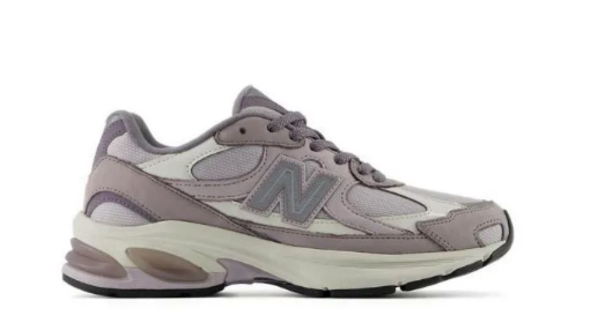 7 Sneakers New Balance Terpopuler, Nyaman dan Modis untuk Upgrade Penampilan