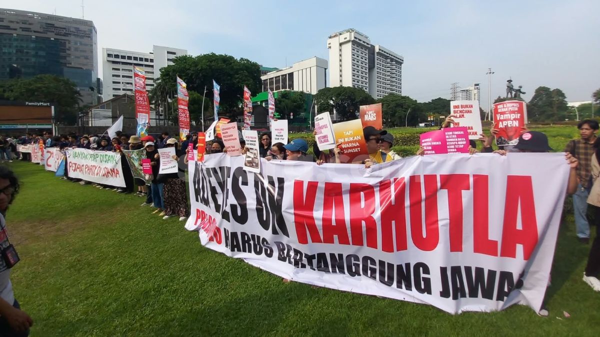 Soroti Penanganan Karhutla yang Dinilai Semrawut, Koalisi Sipil Gelar Aksi di Tugu Tani