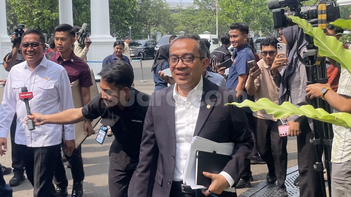 Mendikti Saintek dan Gubernur URI Mendadak Dipanggil Prabowo ke Istana, Ada Apa?