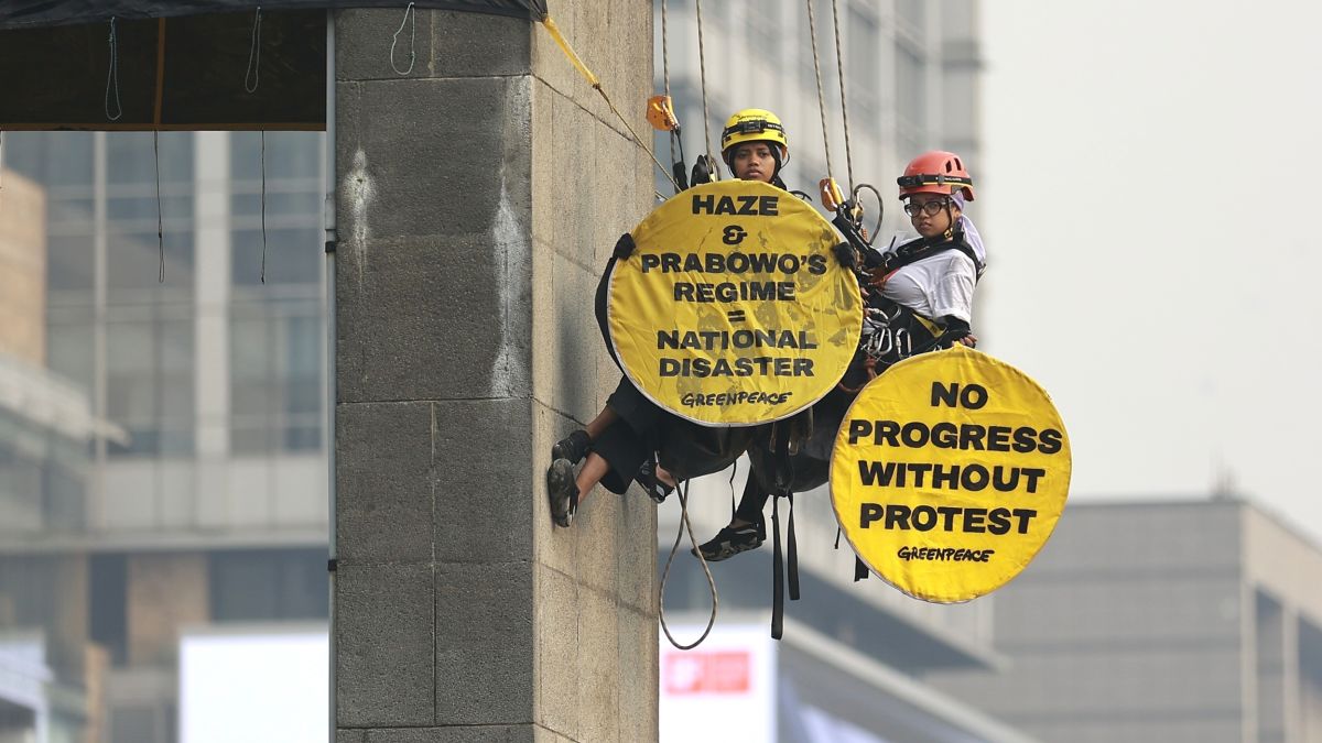 Aktivis Greenpeace: Kalau Rakyat Menanggung Semua Krisis Sendiri, Apa Kerja Pemerintah?