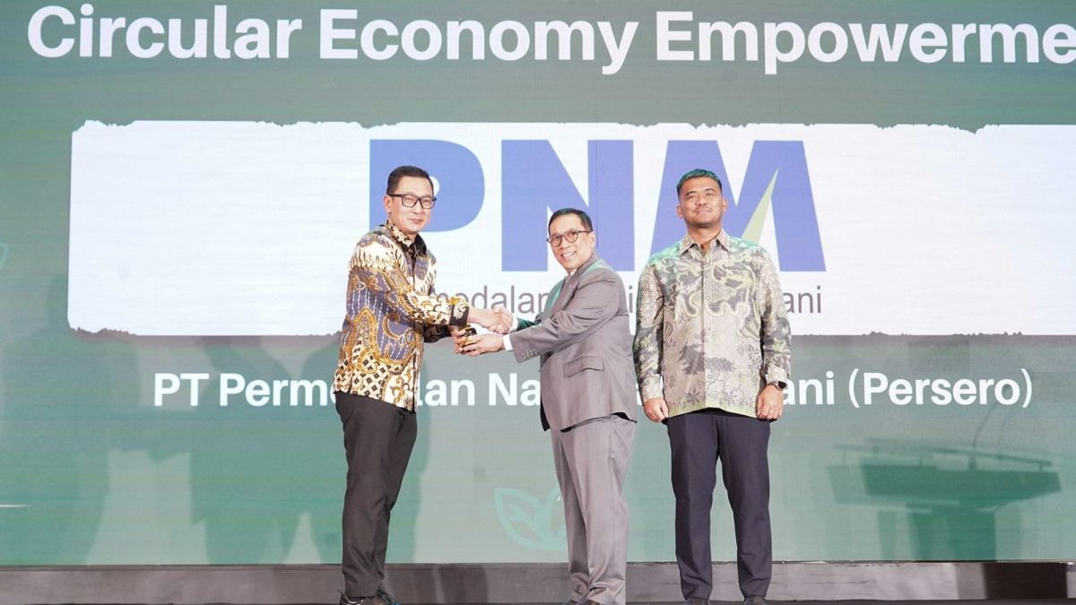 PNM Raih ESG NOW Awards 2026, Dukung Nasabah Mekaar Ciptakan Nilai Ekonomi dari Sampah