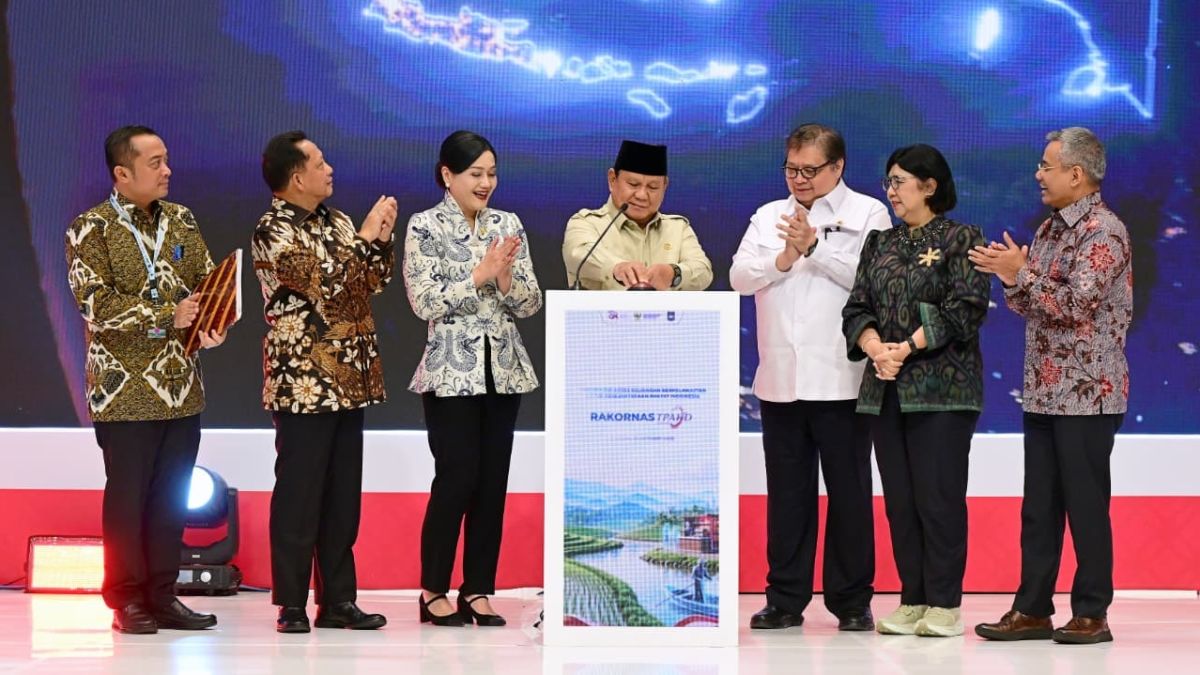 Prabowo Bentuk Dewan Nasional Kesejahteraan Keuangan, Ekonomi Keluarga Jadi Fondasi Kekuatan Bangsa