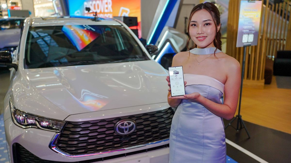 Toyota Ungkap Alasan Innova Zenix Jadi Model Pertama Gunakan Fitur Toyota Remote