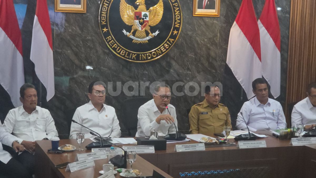 Pemerintah Bakal Salurkan Bansos 30 Kilogram untuk 33,2 Juta Keluarga