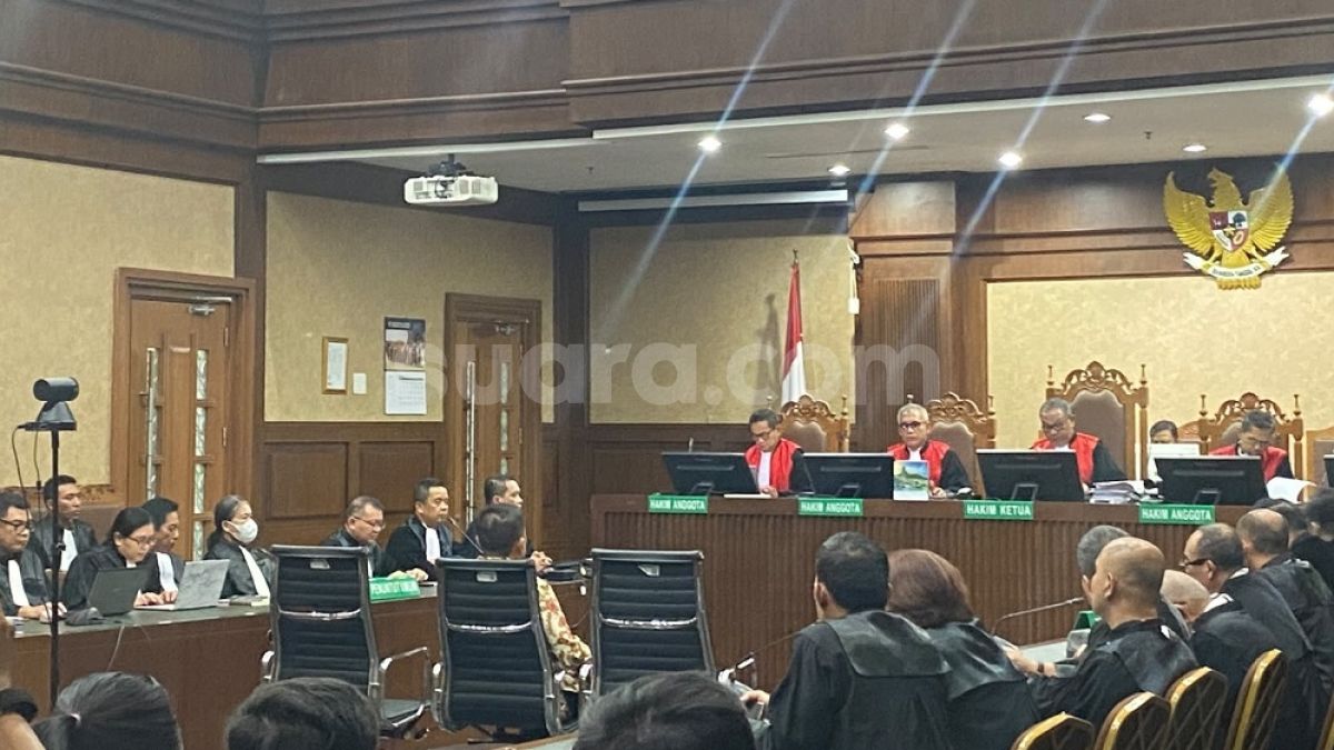 Hakim Putuskan Sidang Kasus Febrie Adriansyah Lanjut ke Tahap Pembuktian