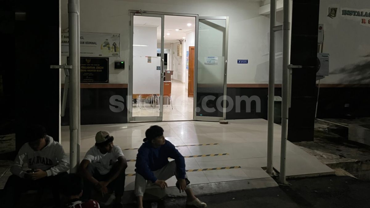 Coba Hilangkan Bukti, Pembacok Bobotoh Persib di Bogor Buang Celurit ke Selokan