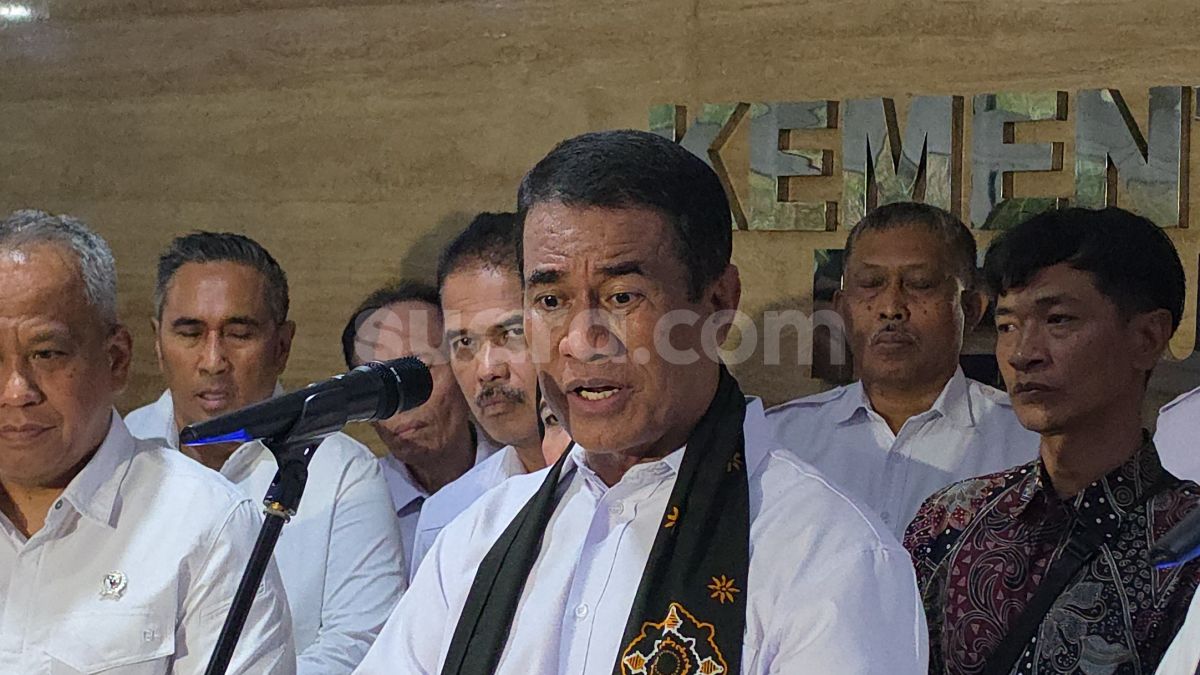 Peternak Ayam Petelur Ngeluh Harga Jual Anjlok, Mentan Amran Tawarkan Kasih ke MBG