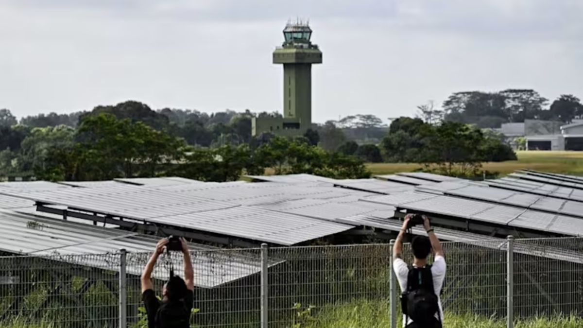 Demi Listrik 4 Gigawatt, Singapura Pasang Panel Surya di Tembok Gedung Hingga Parkiran