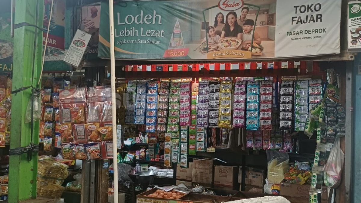 Wong Cilik Mulai Rasakan Dampak Lemahnya Rupiah: Harga Sembako Naik, Dana Sekolah Ikut Terpakai