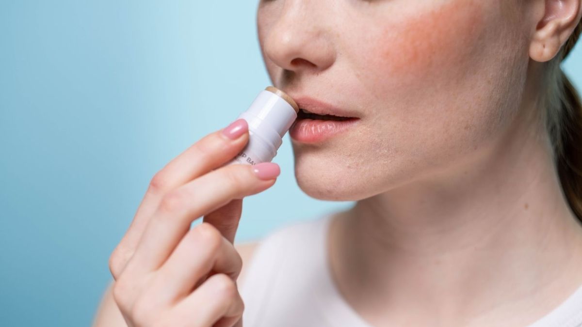 Tak Perlu Mahal, Ini 4 Lip Balm untuk Bibir Hitam dan Kering di Bawah Rp30 Ribu