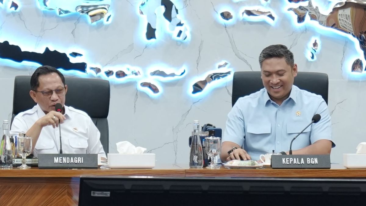 Mendagri Terbitkan SE untuk Perkuat Peran Pemda Awasi Program MBG