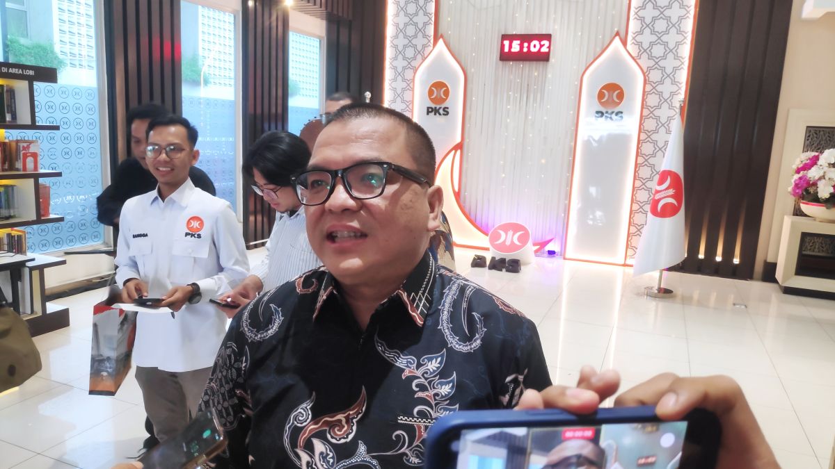 Denny Indrayana Walk Out dari Sidang Gugatan Ijazah Gibran, Sebut Persidangan Akal-akalan