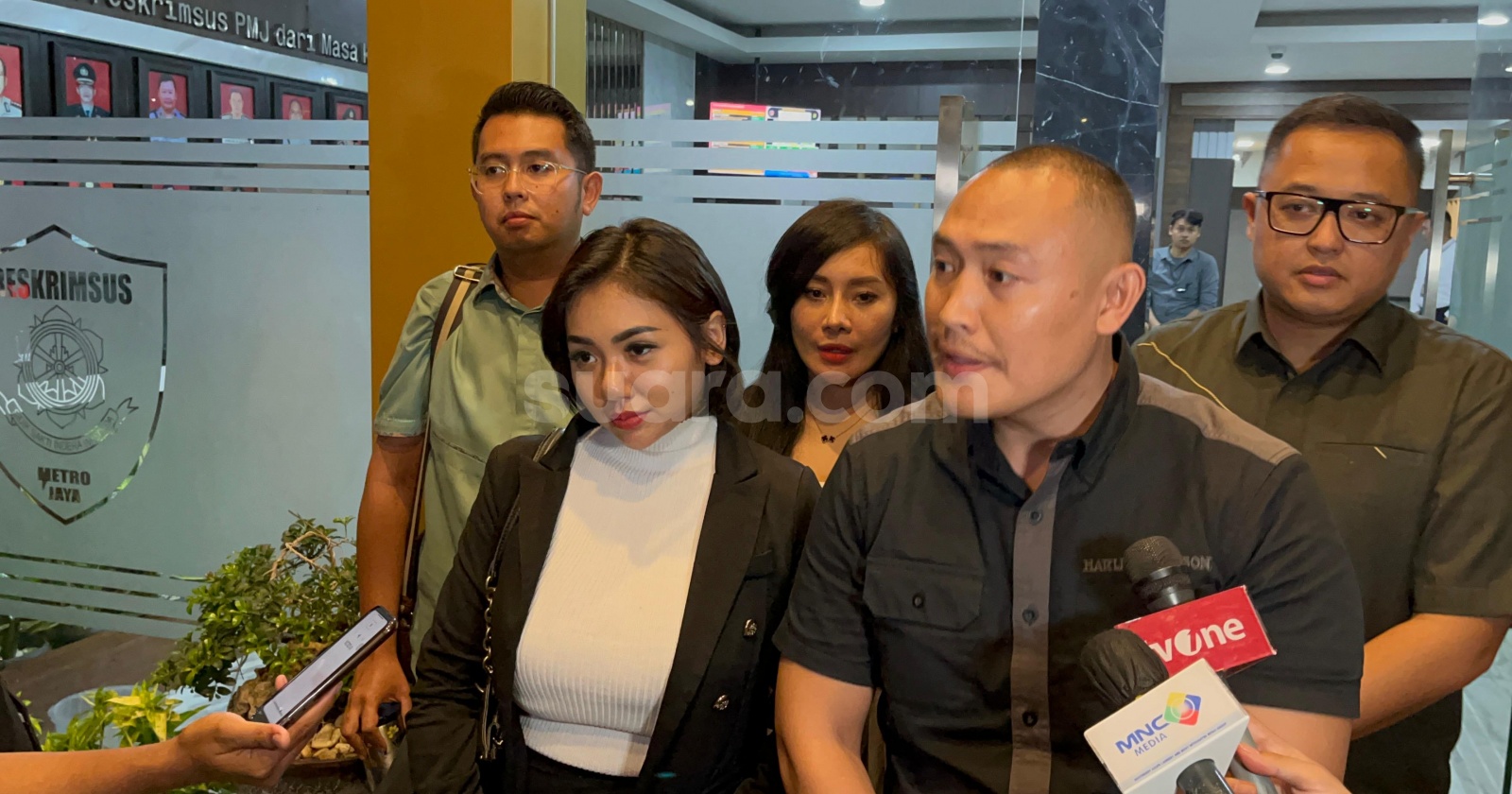 Tersangka Kasus Film Porno Tak Ditahan, Melly 3GP Hingga Virly Virginia  Hanya Diminta Wajib Lapor