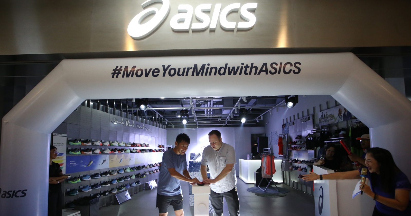 Asics store clearance jogja