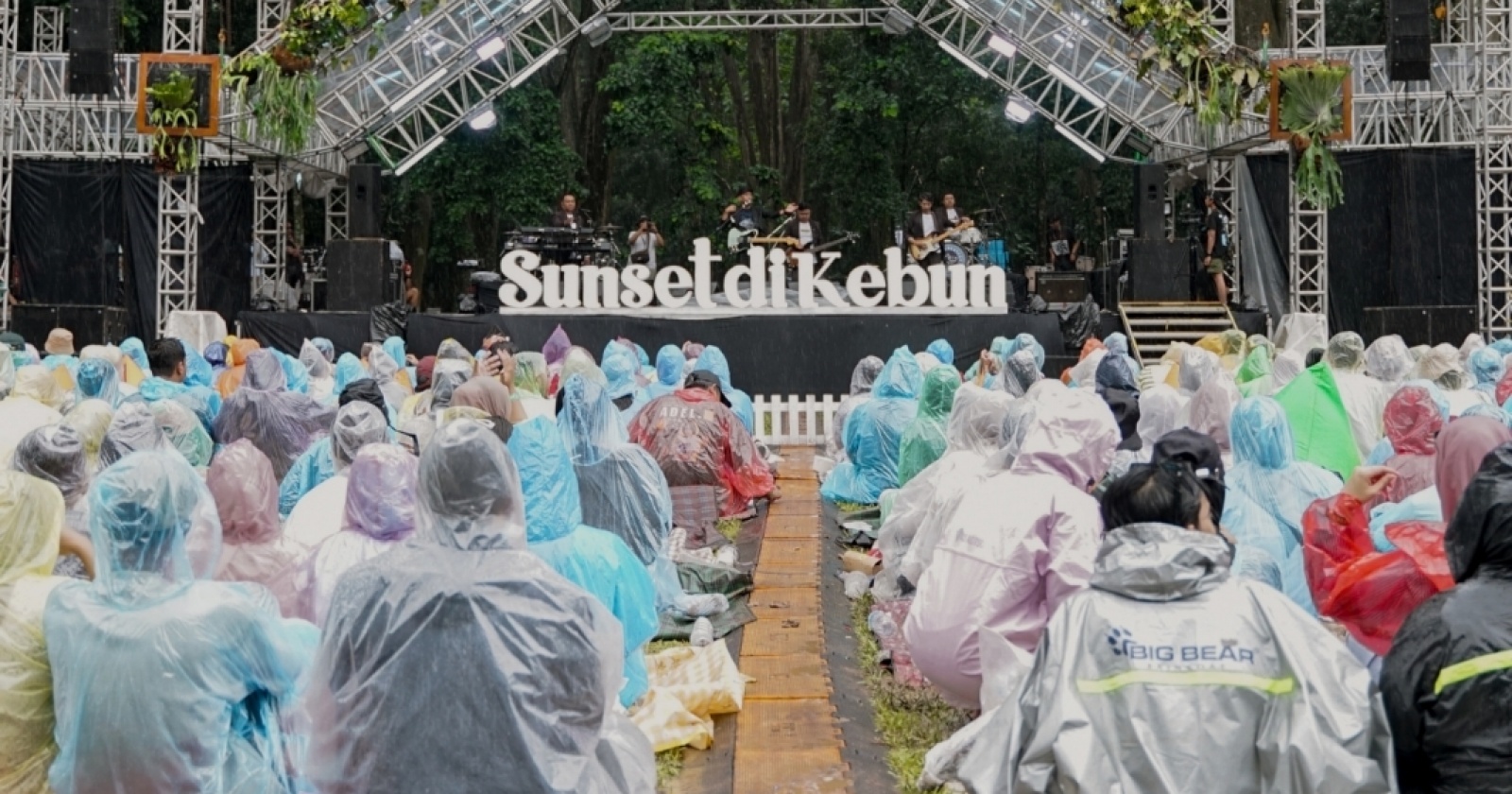 Healing Makin Seru Ditemani Promo dari BRImo Sambil Nikmati Sunset di Kebun