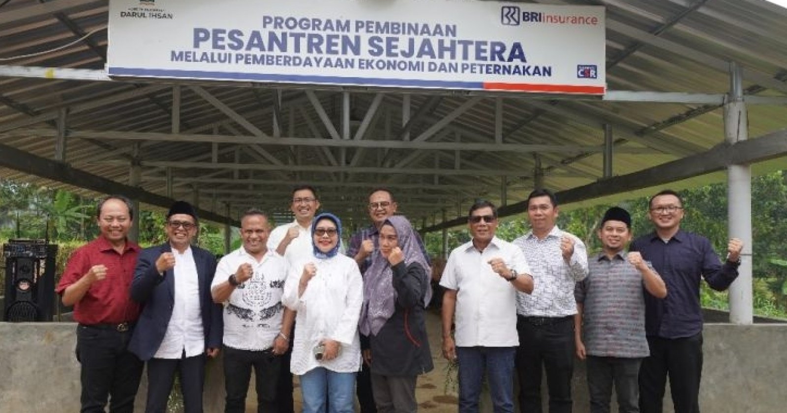 BRI Insurance Berdayakan Pesantren Sukabumi Lewat Peternakan & Pangan