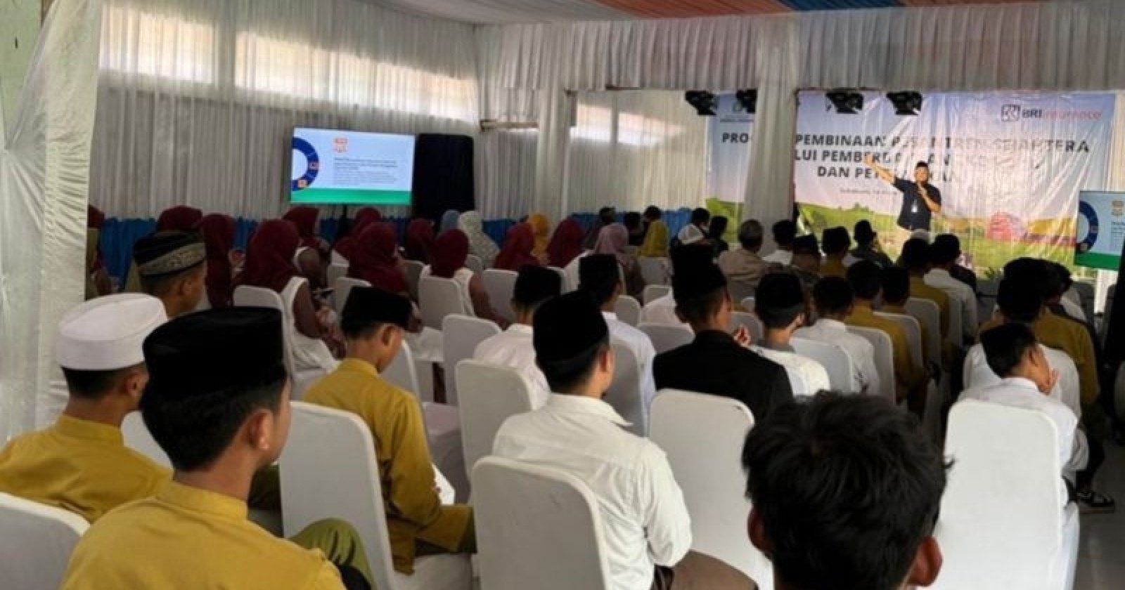 BRI Insurance Komitmen Tingkatkan Inklusi Asuransi Syariah, Sasar Pesantren