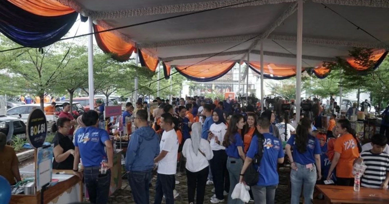 Ribuan Orang dan Puluhan UMKM Ikut Ramaikan Program HUT BRI di Graha Wangsa,