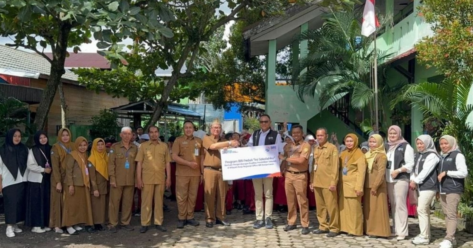 Gagas Sekolah Nyaman di Banjarmasin, BRI Peduli Komitmen Dukung Pendidikan Nasional