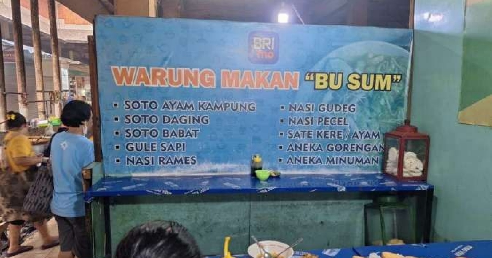 Warung Bu Sum: Legenda Kuliner Jogja Bertahan Berkat Resep Rahasia & Dukungan BRI