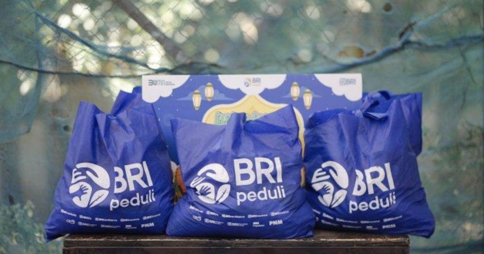 BRI Peduli Salurkan 2.000 Paket Sembako untuk Warga Boalemo