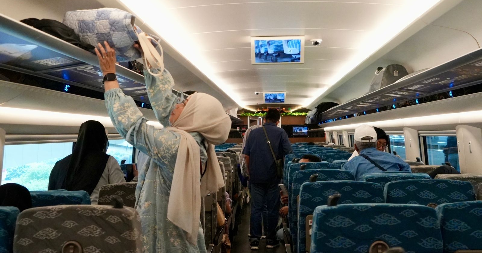 BRImo Tebar Cashback 20 Persen bagi Penumpang Kereta Cepat Whoosh