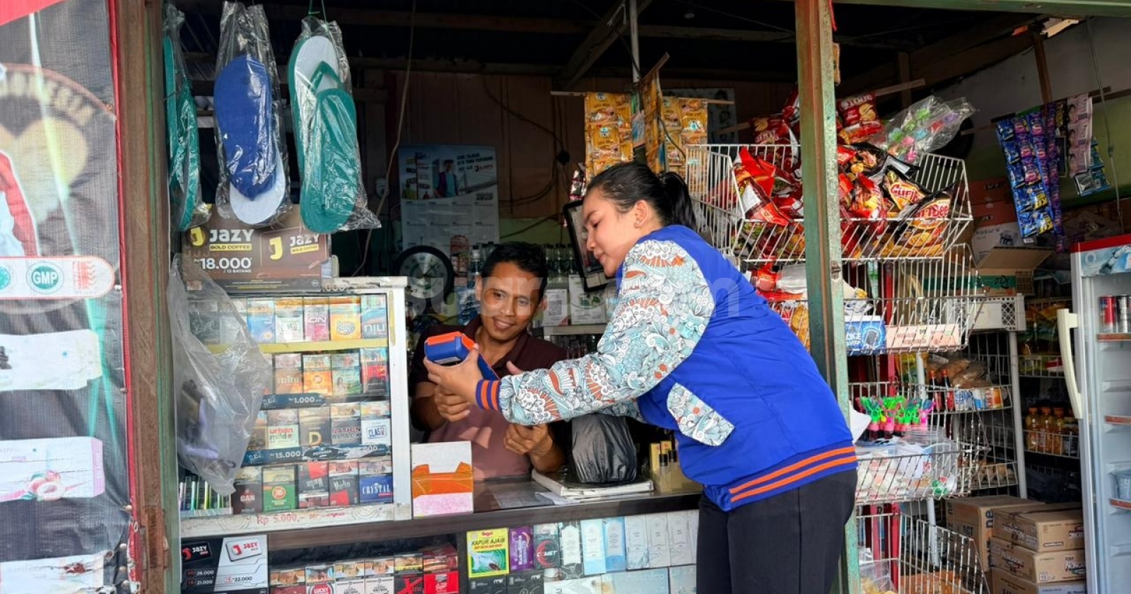 Kartini Masa Kini: Kisah Mispa, Mantri BRI yang Tembus Hutan Demi Literasi Keuangan