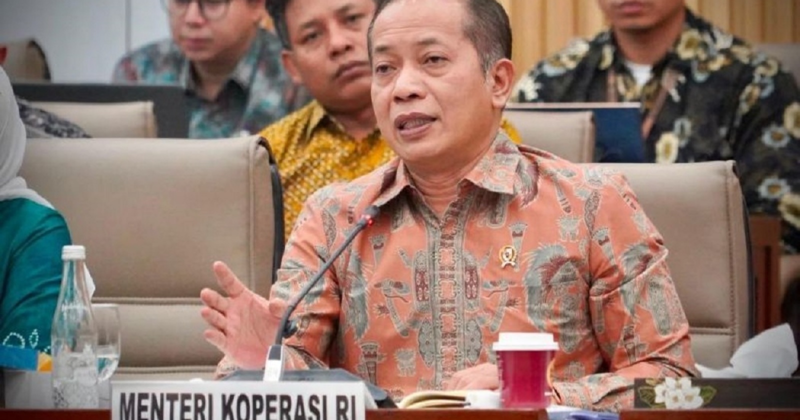 Dicecar DPR Soal Pengadaan Kipas Angin Kopdes Rp1,8 T, Menkop Tidak Tahu