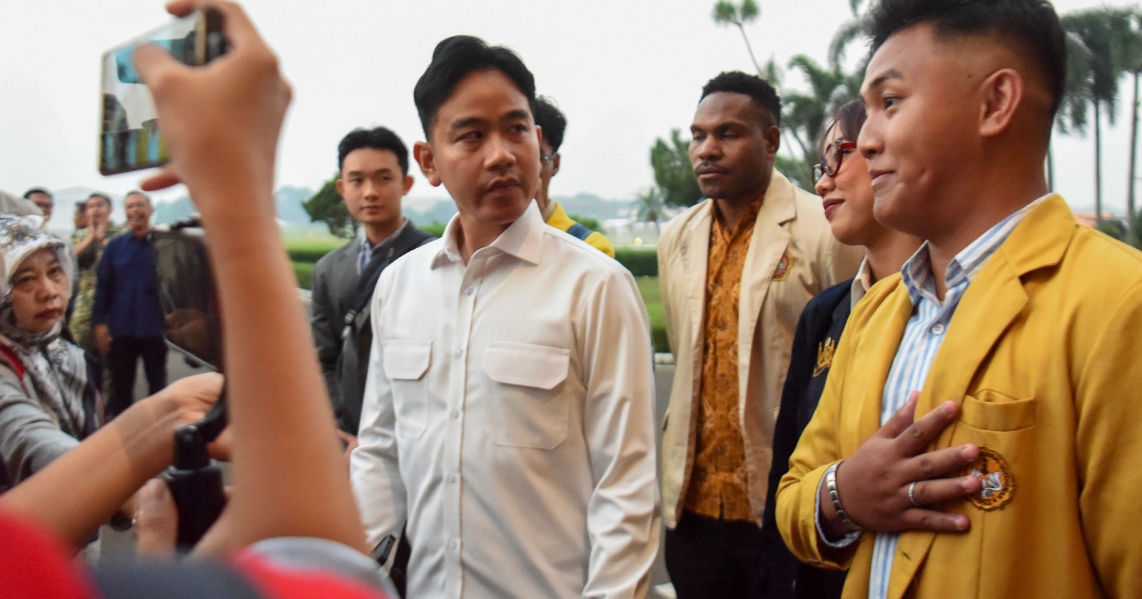 Bukan Pemakzulan, Denny Indrayana Ingin Gibran Didiskualifikasi: Awal Oktober Bisa Ganti Wapres!