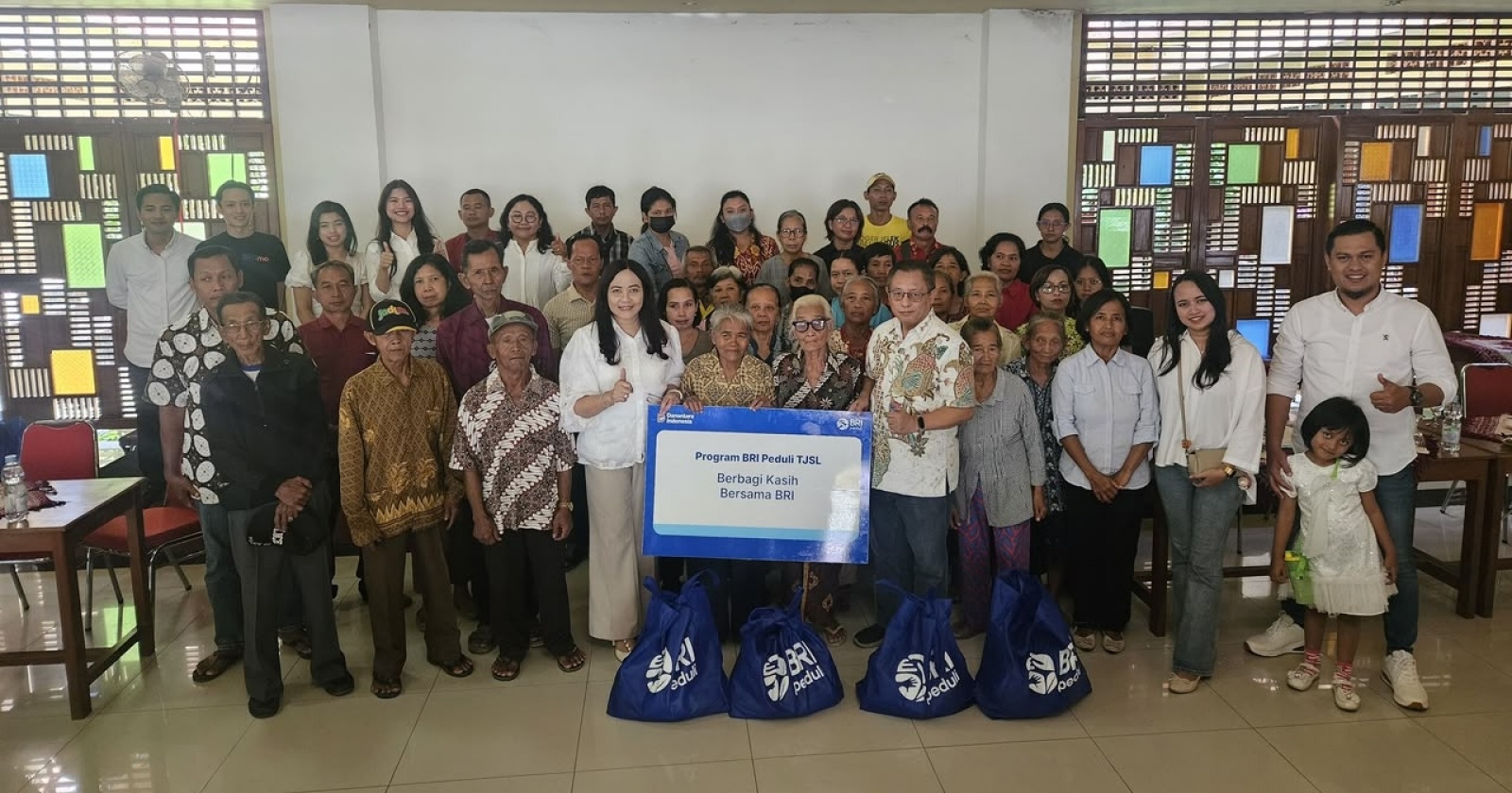 Lewat Program TJSL, BRI Regional Yogyakarta Salurkan Ratusan Paket Sembako ke Gereja