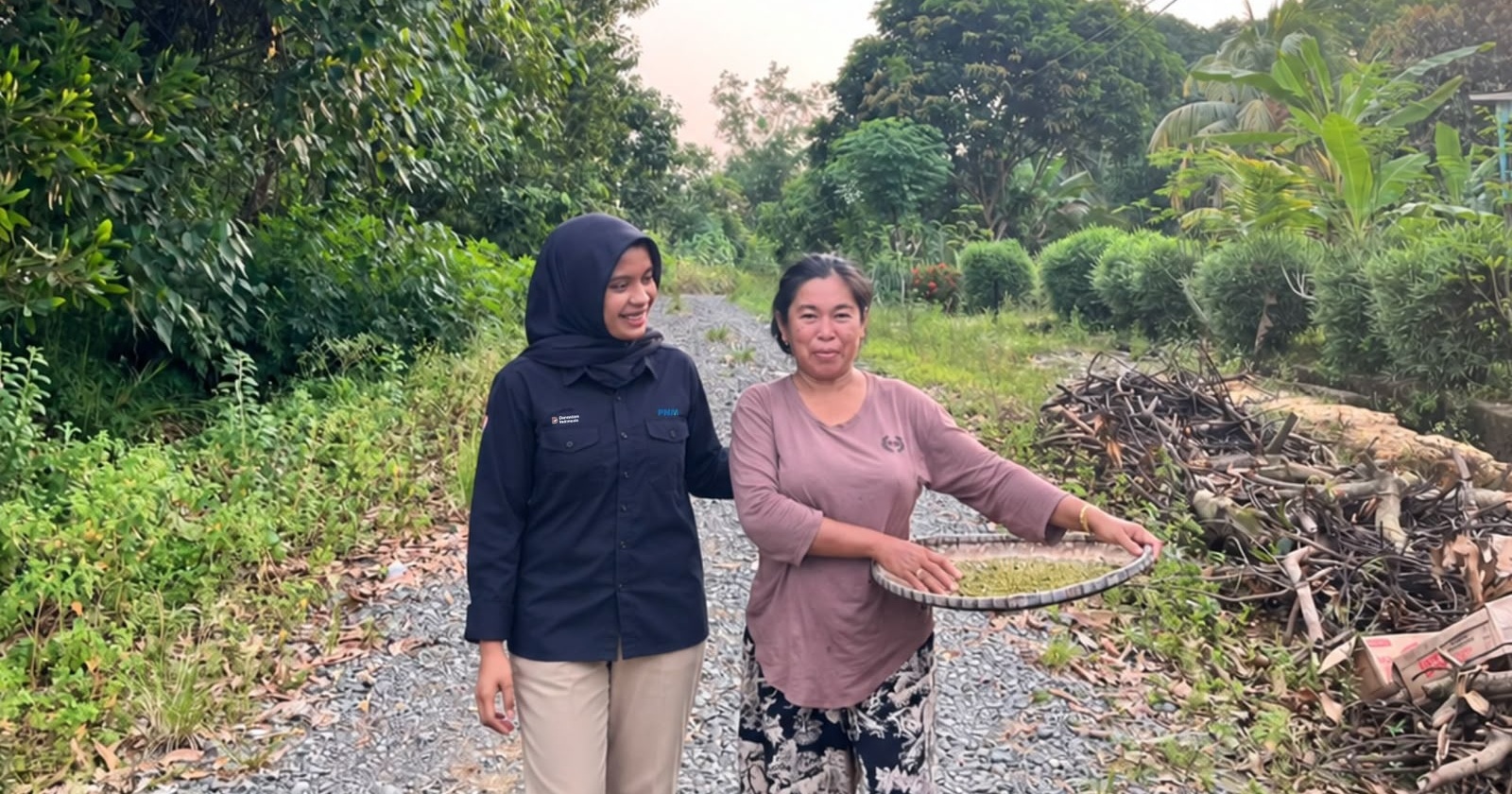Taruh Nyawa di Selat Perbatasan, Wanita Ini Sukses Ubah Nasib Ratusan Ibu-Ibu di Sebatik