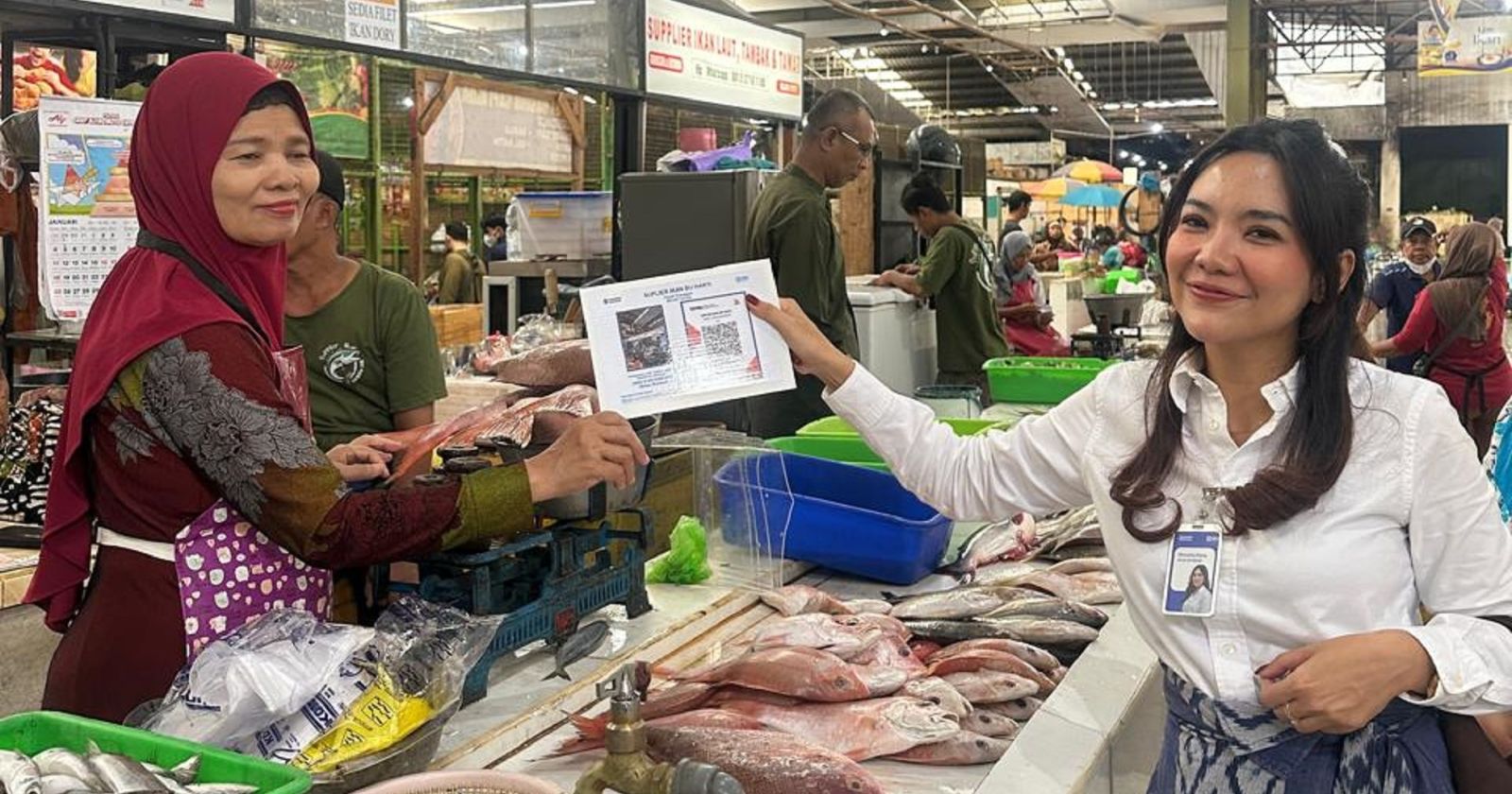 BRI Sosialisasikan QRIS kepada Pedagang Pasar Kranggan Yogyakarta, Dorong Transaksi Nontunai