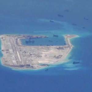 Kapal China Tabrak Perahu Filipina Saat Bagikan Subsidi Bahan Bakar Nelayan di Kepulauan Spratly