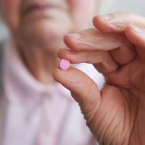 Punya Penyakit Jantung atau Diabetes? Ini 4 Alasan Anda Tak Boleh Remehkan Efek Samping Obat