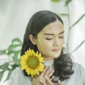 Janina [siaran pers]