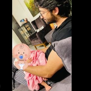 Momen Shaheer Sheikh dan Istri Momong Anak (instagram/@ruchikaakapoor/@shaheernsheikh)