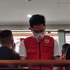 Indra Kenz Terbukti Pasang Fasilitas Mewah di Lapas Cibinong