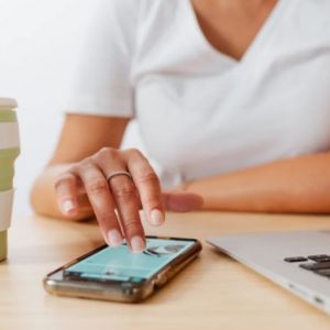 Sering Nonton Video Pendek Bikin Gen Z Moodswing? Ini Kata Dokter Saraf