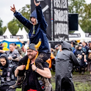 Lumpur dan Badai Tidak Surutkan Semangat para Metalhead di Wacken Open Air 2023