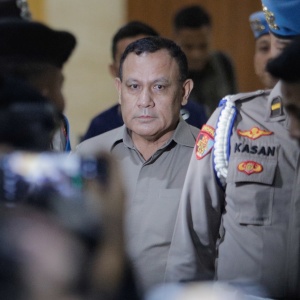 Belum Ditahan, Tak Ada Senyum dari Firli Bahuri Usai Diperiksa Bareskrim 11 Jam