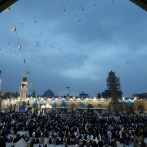 Suasana Perayaan Idul Fitri di Berbagai Belahan Dunia