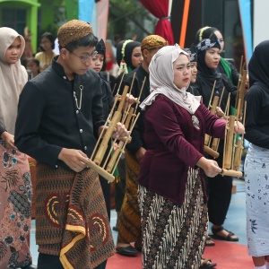 Peringatan Hari Pendidikan Nasional di Jakarta
