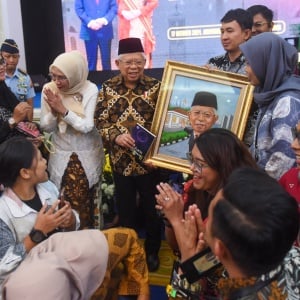 Momen Wapres Ma'ruf Amin Berpamitan dengan Jajaran Satwapres