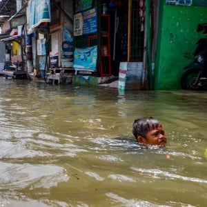 Banjir Rob Rendam Pemukiman di Muara Angke