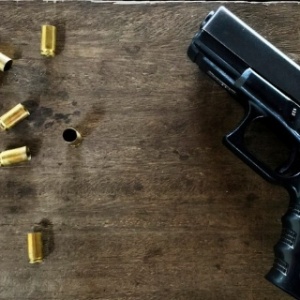 Pelajar Palembang Viral Usai Pamer Revolver saat Konvoi, Ternyata Senpira Dibeli dari Facebook