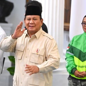 Kabar Gembira Buat Ojol! Prabowo Minta Gojek-Grab Kasih THR ke Driver