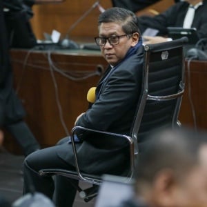 Potret Hasto Kristiyanto Jalani Sidang Perdana Kasus Suap